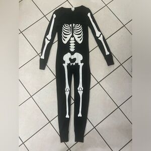 Skeleton VS PINK onesie
